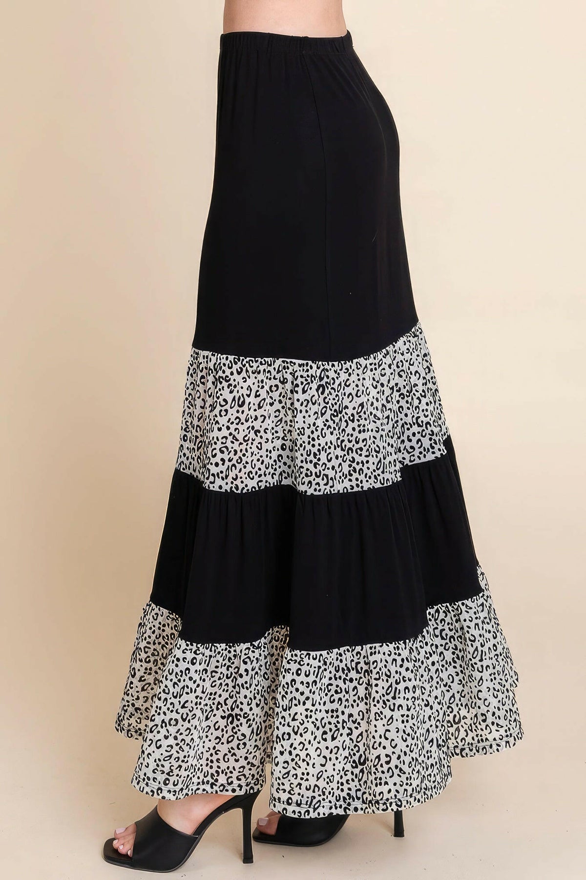 Long Tiered Contrast Fashion Skirt With Velvet Animal Print Mesh.