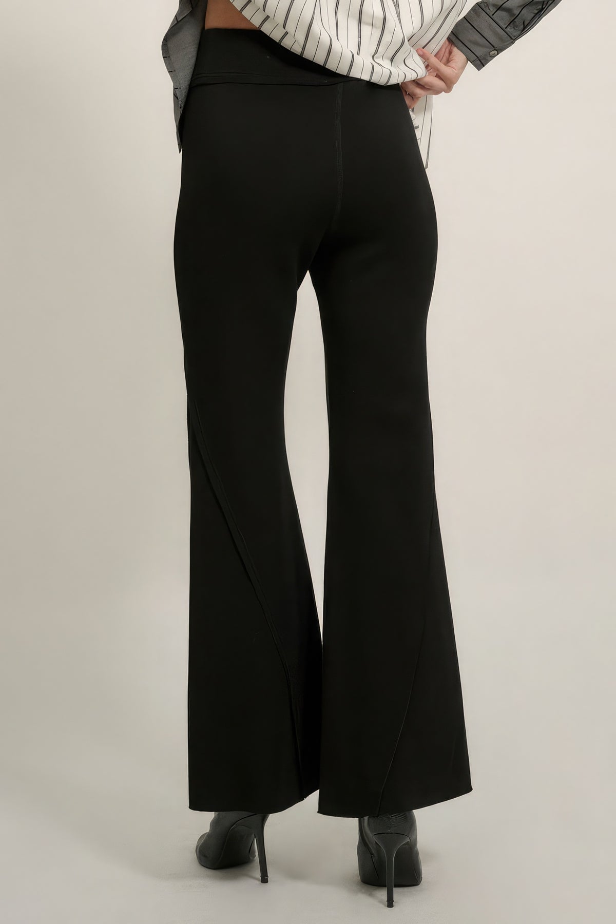 Solid Raw Edge Expose Seam Flare Pants.